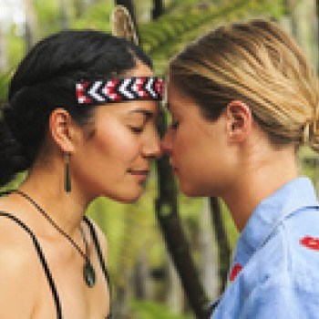 Say Kia Ora - Maori Hongi